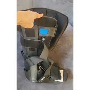 United Ortho USA14105 Air Cam Walker SUPPORT Boot Black - M